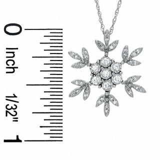 0.25 CT. T.W. Diamond Snowflake Pendant in 10K White Gold|Peoples Jewellers