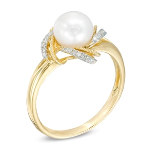 7.0mm Freshwater Cultured Pearl and Diamond Accent Ring in 10K Gold|Peoples Jewellers