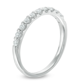 0.25 CT. T.W. Certified Canadian Diamond Wedding Band in 14K White Gold (I/I2)|Peoples Jewellers
