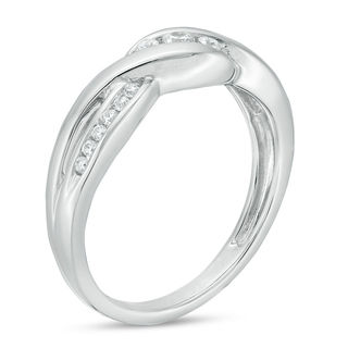 0.20 CT. T.W. Diamond Three Stone Bypass Twist Ring in 10K White Gold|Peoples Jewellers