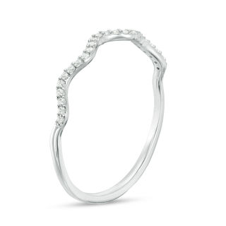 0.065 CT. T.W. Diamond Wave Band in 10K Gold|Peoples Jewellers