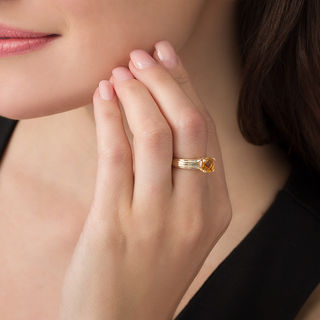 7.0mm Cushion-Cut Citrine Solitaire Ribbed Shank Ring in 10K Gold|Peoples Jewellers