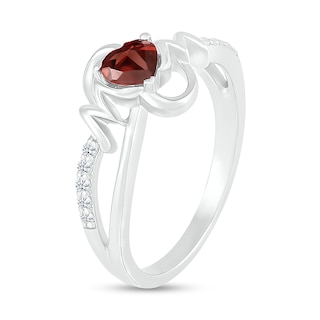 5.0mm Heart-Shaped Garnet and White Lab-Created Sapphire "MOM" Split Shank Ring in Sterling Silver|Peoples Jewellers