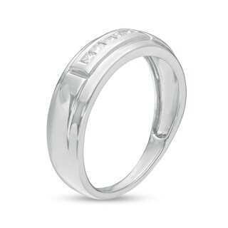 Men's 0.23 CT. T.W. Square-Cut Diamond Five Stone Wedding Band in 10K Gold|Peoples Jewellers