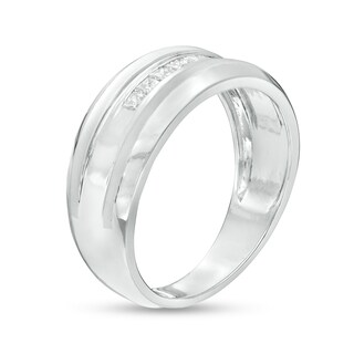 Men's 0.29 CT. T.W. Square-Cut Diamond Seven Stone Wedding Band in 10K Gold|Peoples Jewellers