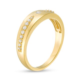 Men's 0.25 CT. T.W. Diamond Point Band in 10K Gold|Peoples Jewellers