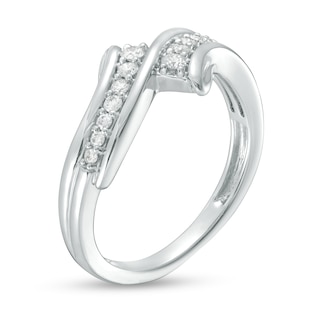 0.20 CT. T.W. Diamond Graduated Bypass Ring in 10K White Gold|Peoples Jewellers