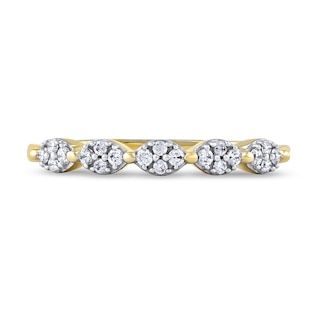 0.15 CT. T.W. Oval-Shaped Multi-Diamond Scallop Edge Stackable Band in 10K Gold|Peoples Jewellers