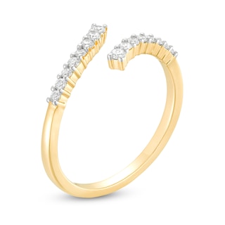 0.18 CT. T.W. Diamond Graduated Bypass Anniversary Band in 10K Gold|Peoples Jewellers