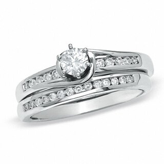 Previously Owned - 0.50 CT. T.W. Diamond Bridal Set in 14K White Gold|Peoples Jewellers