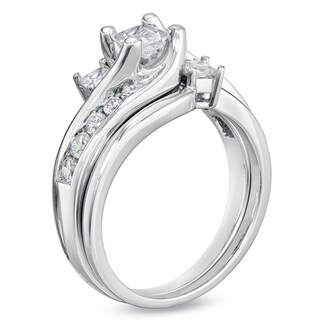 Previously Owned - 1.00 CT. T.W. Princess-Cut Diamond Three Stone Bridal Set in 14K White Gold|Peoples Jewellers