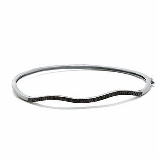 0.15 CT. T.W. Diamond Wavy Bangle in Sterling Silver