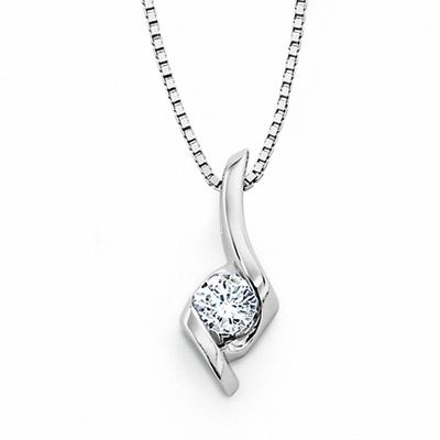 Sirena™ CT. Diamond Solitaire Pendant in 10K Gold