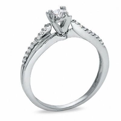 0.25 CT. T.W. Diamond Crisscross Promise Ring in 10K White Gold