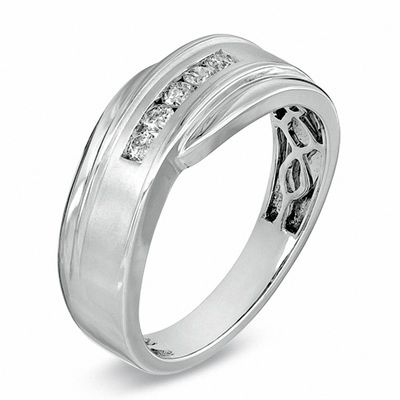 Men's 0.25 CT. T.W. Diamond Five Stone Comfort Fit Anniversary Band in 14K White Gold