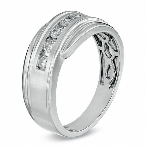 Men's 0.50 CT. T.W. Diamond Five Stone Comfort Fit Band in 14K White Gold