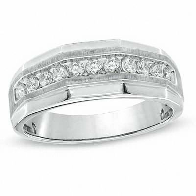 Men's CT. T.W. Diamond Ring in 10K Gold