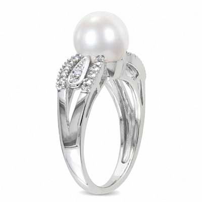 9.0-9.5mm Freshwater Cultured Pearl and 0.04 CT. T.W. Diamond Ring in Sterling Silver