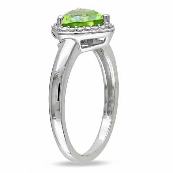 7.0mm Heart-Shaped Peridot Ring in Sterling Silver