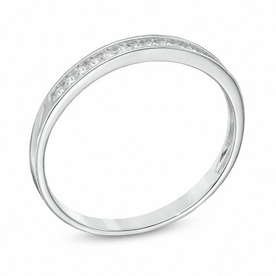 0.10 CT. T.W. Diamond Anniversary Band in 10K Gold