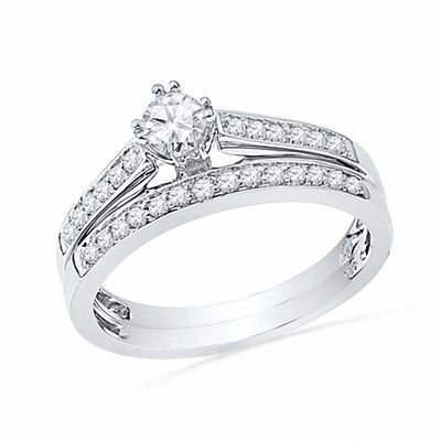 0.45 CT. T.W. Diamond Bridal Set in 10K White Gold