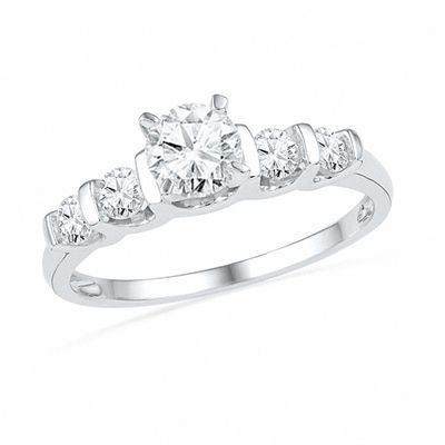 0.95 CT. T.W. Diamond Bridal Set in 10K White Gold