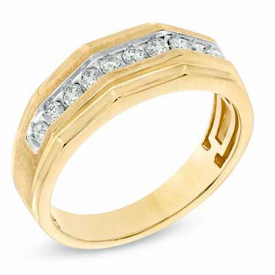 Men's 0.25 CT. T.W. Diamond Ring in 10K Gold