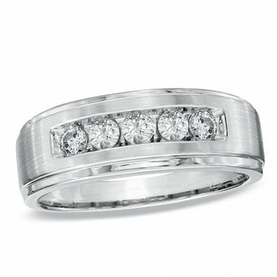 Men's 0.50 CT. T.W. Diamond Five Stone Ring in 14K Gold