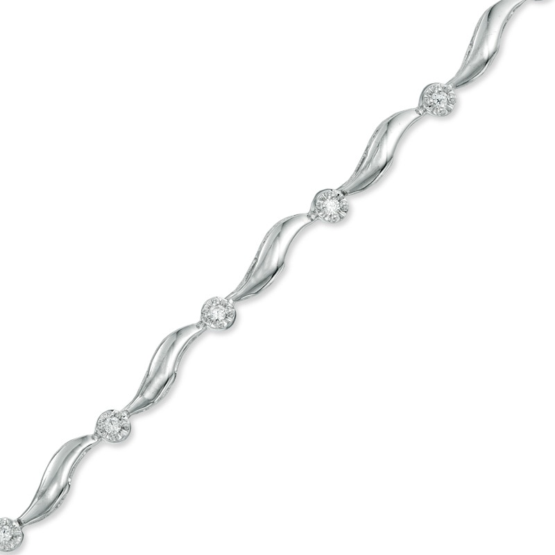 0.16 CT. T.W. Diamond Cluster Station Bracelet in 10K White Gold