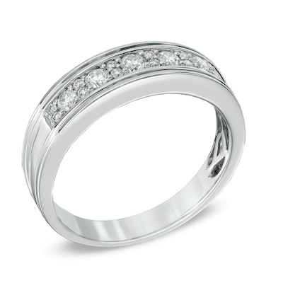 Men's CT. T.W. Diamond Band in 10K White Gold