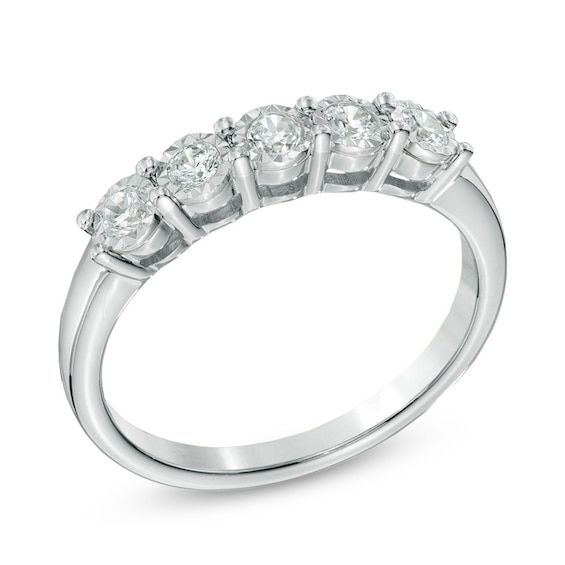 0.25 CT. T.W. Diamond Five Stone Band in 10K Gold