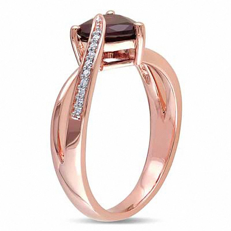 7.0mm Heart-Shaped Garnet and 0.05 CT. T.W. Diamond Ring in 10K Rose Gold