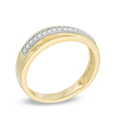 Men's 0.15 CT. T.W. Diamond Wedding Band in 10K Gold