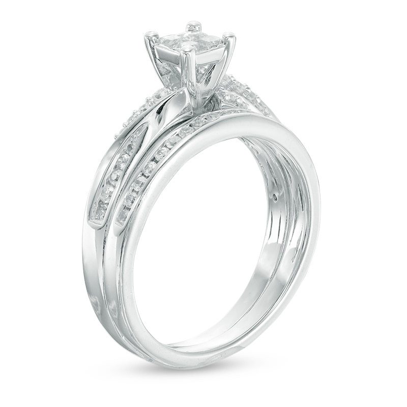 0.46 CT. T.W. Quad Diamond Twist Bridal Set in 10K White Gold|Peoples Jewellers
