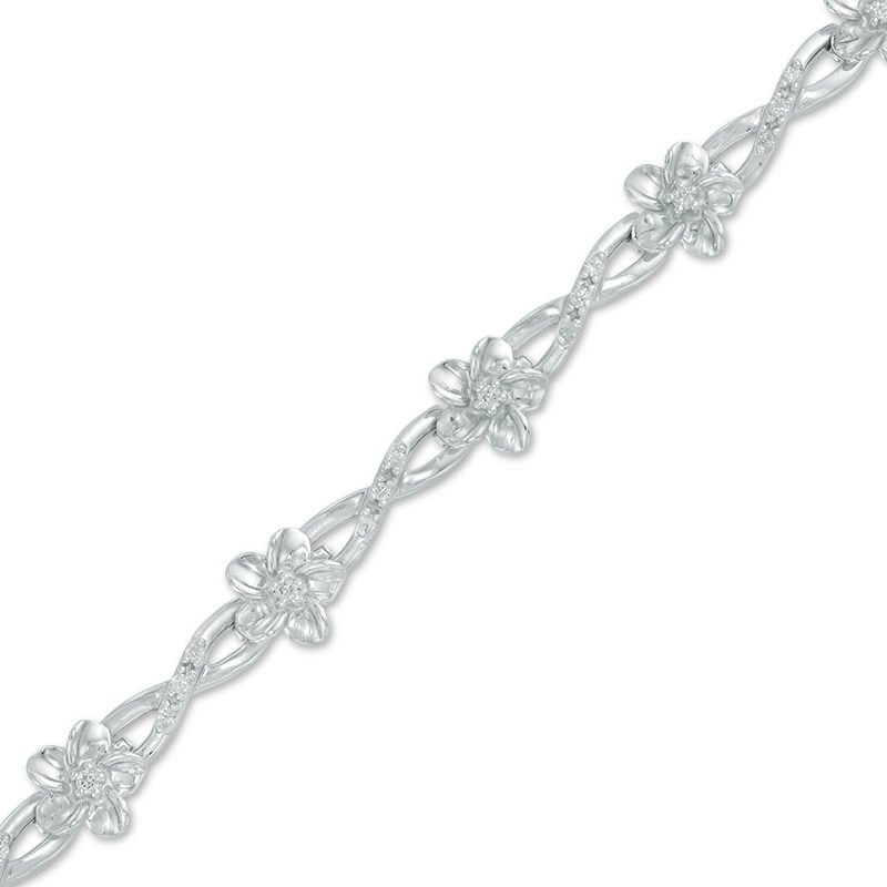 0.30 CT. T.W. Diamond Flower Fashion Link Bracelet in 10K White Gold|Peoples Jewellers