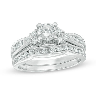 0.95 CT. T.W. Diamond Tri-Sides Bridal Set in 10K White Gold