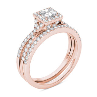 0.95 CT. T.W. Princess-Cut Diamond Frame Twist Bridal Set in 14K Rose Gold