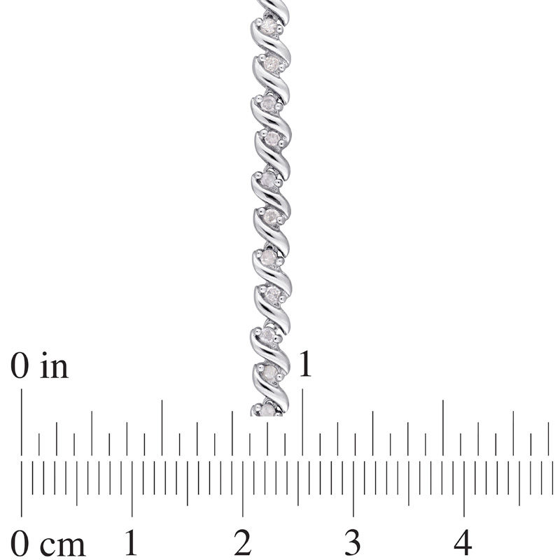 1.05 CT. T.W. Diamond 