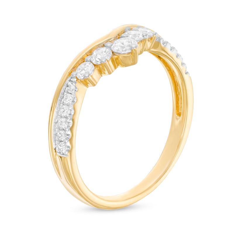 0.50 CT. T.W. Diamond Chevron Ring in 14K Gold|Peoples Jewellers