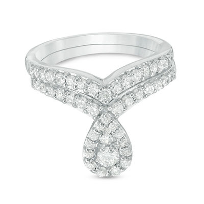 CT. T.W. Diamond Pear-Shaped Frame Bridal Set in 10K Gold