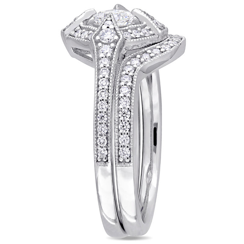 0.73 CT. T.W. Cushion-Cut Diamond Tilted Frame Vintage-Style Bridal Set in 10K White Gold|Peoples Jewellers