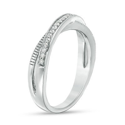 0.117 CT. T.W. Diamond Crossover Band in Sterling Silver