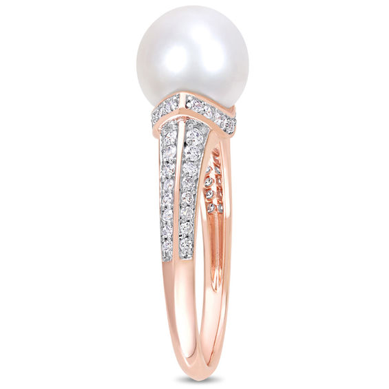 9.0-9.5mm Freshwater Cultured Pearl and 0.32 CT. T.W. Diamond Collared Ring in 10K Rose Gold