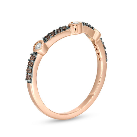 0.145 CT. T.W. Enhanced Champagne and White Diamond Station Chevron Stackable Band in 10K Rose Gold