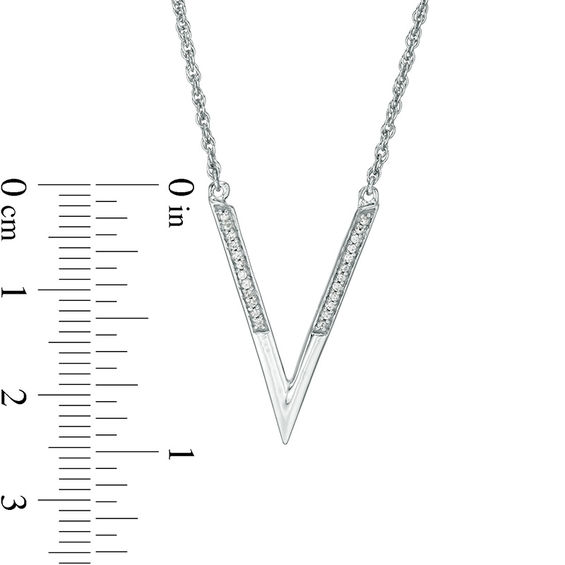 0.146 CT. T.W. Enhanced Black and White Diamond Reversible Deep "V" Necklace in Sterling Silver - 17.06"