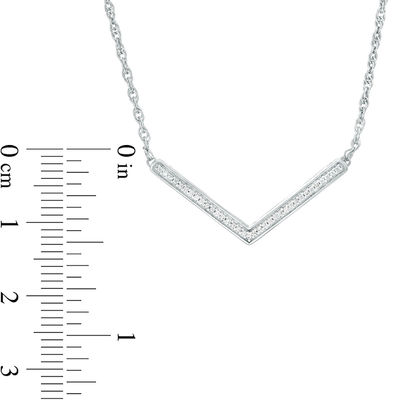 0.146 CT. T.W. Enhanced Black and White Diamond Reversible Chevron Necklace in Sterling Silver - 16.9"