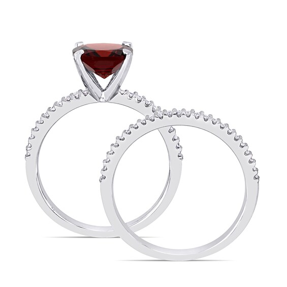 8.0mm Cushion-Cut Garnet and 0.23 CT. T.W. Diamond Bridal Set in 14K White Gold