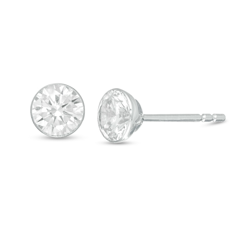 Main Image 1 of 0.15 CT. T.W. Diamond Solitaire Stud Earrings in 14K White Gold