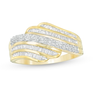 0.23 CT. T.W. Diamond Wave Ring in 10K Gold