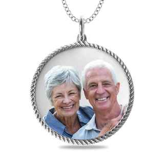 Engravable Photo Rope Frame Circle Pendant in Sterling Silver (1 Image and 3 Lines)